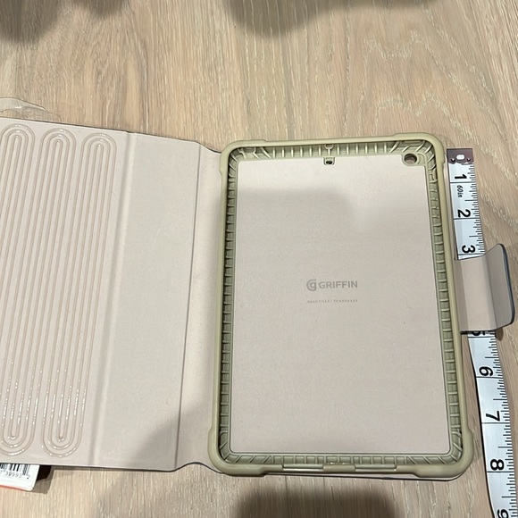 iPad mini case - Picture 3 of 6